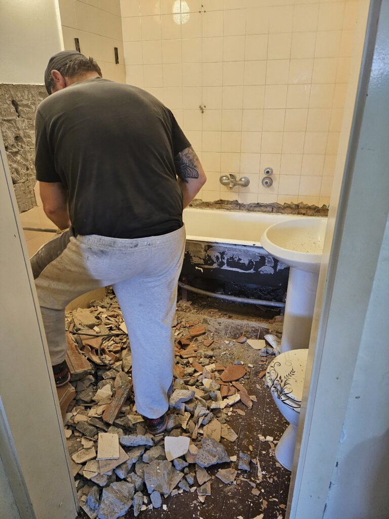 Zapoceta adaptacija kupatila.