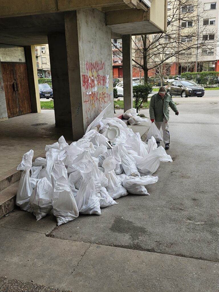 Razbijanje starog kupatila-Odvoz suta