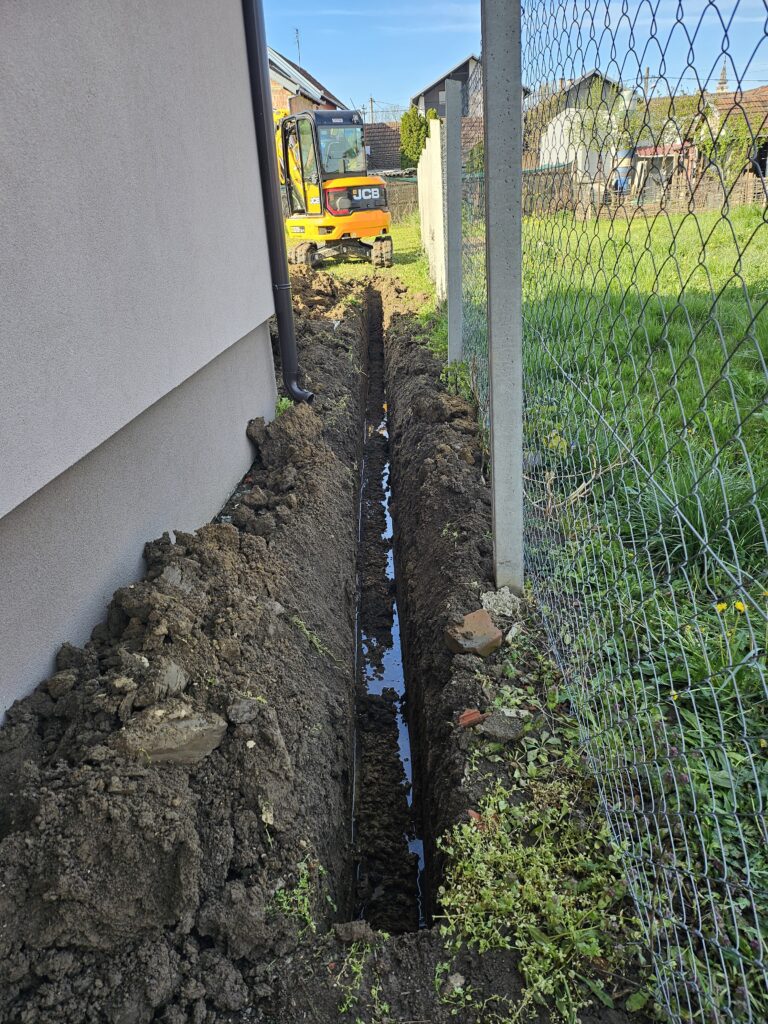 Kopanje rova za kanalizacione cevi