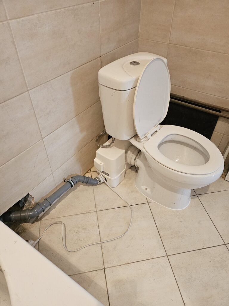 Montaza instalacija i pumpe