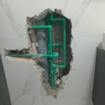 Popravka vodovodne vertikale u zidu