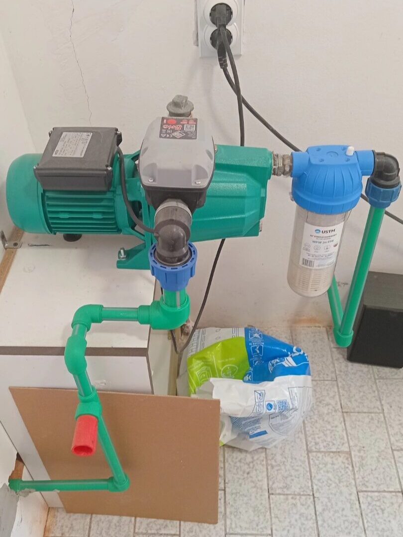 Vodoinstalater Novi Sad montaža pumpe na vodovodnu instalaciju