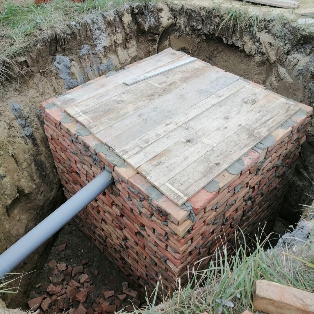 Vodoinstalater Novi Sad zidanje septičke jame na terenu