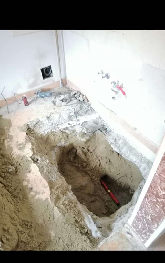 Otklonjena havarija kanalizacione cevi u stanu Vodoinstalater Novi Sad 3 1000014896