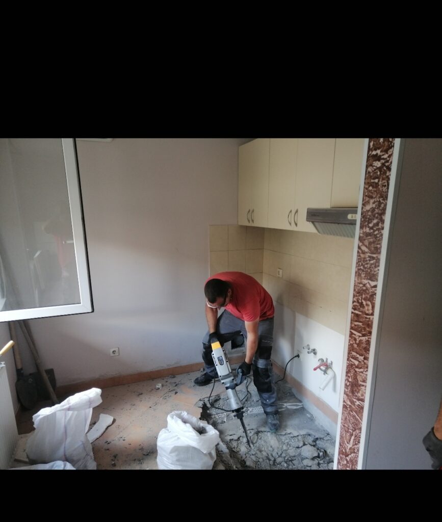Otklonjena havarija kanalizacione cevi u stanu Vodoinstalater Novi Sad 1 1000014900