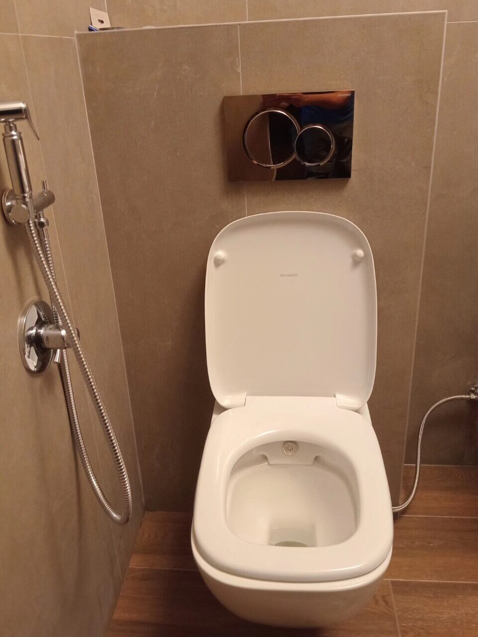 Završeno renoviranje kupatila sa WC šoljom i tuš baterijom